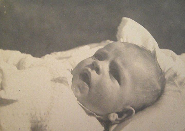 Pavel Hauzner jako miminko v roce 1936
